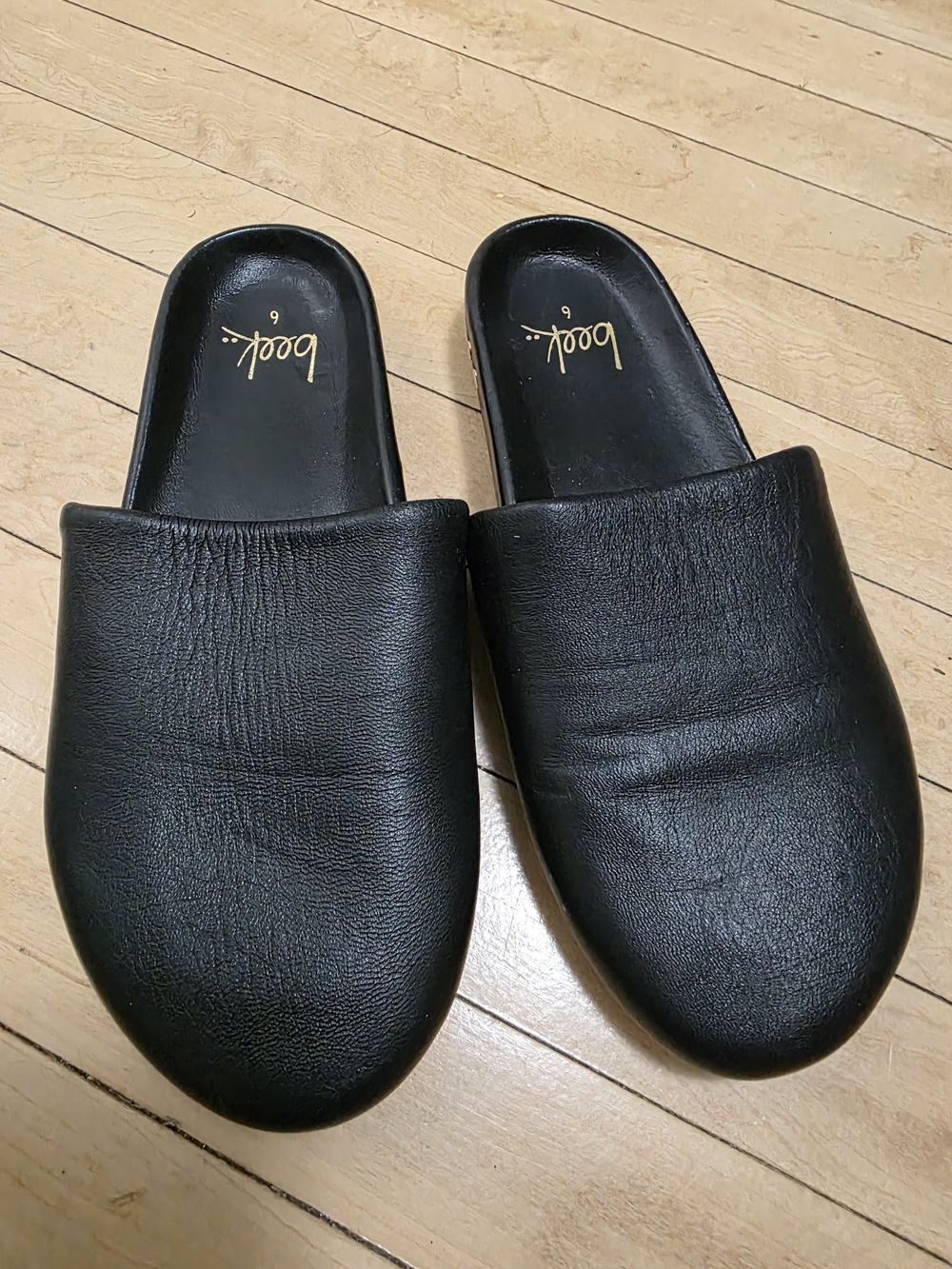 Beek Apalis Mules - Size 6